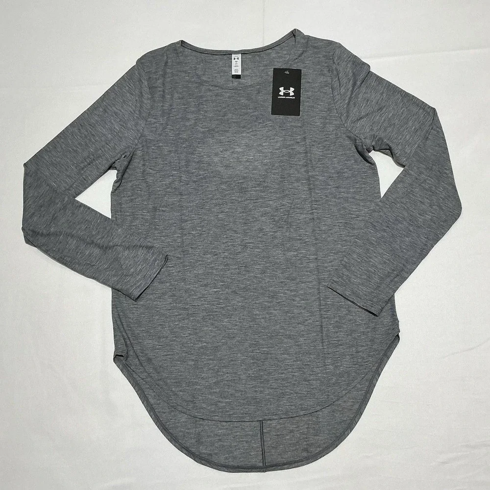Under Armour Breathe Shirt Womens Small Gray Activewear Loose NWT Workout Gym - Picture 1 of 6